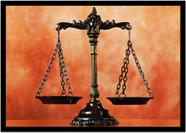 Quadro Decorativo Direito Advogados Balança Da Justiça Com Moldura RC040