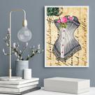 Quadro Decorativo Vintage Corpete 45x34cm - com vidro Quadro Decorativo Vintage Corpete 45x34cm - com vidro
