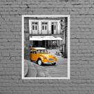 Quadro Fotografia Cidade Com Carro Amarelo 24x18cm