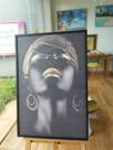 Quadro mulher afro maquiagem dourado