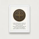 Quadro São Bento Oração Poderosa Branco Com Medalha 15x21cm Quadro São Bento Oração Poderosa Branco Com Medalha 15x21cm