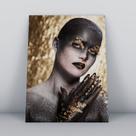 Quadro sem molduramulher com glitter sobre a pele