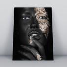 Quadro sem moldurarosto olhar fixo mulher negra com detalhe dourado Quadro sem moldurarosto olhar fixo mulher negra com detalhe dourado