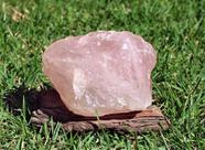 Quartzo Rosa Pedra Bruta aprox 300 gramas