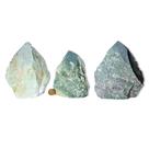 Quartzo Verde Pedra Pé e Bico Serrado 1 a 2Kg Tipo B - Cristais de Curvelo