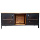 Rack de Madeira e Ferro Modelo Industrial com 2 Portas de Chapas Cores Preto e Castanheira