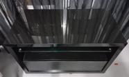 Rack Square com Vidro e 1 Gaveta de Laca Preta