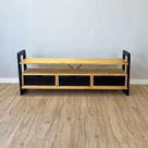 Rack TV de Madeira Pinus Linea com 3 Gavetas Nozes e Preto Rack TV de Madeira Pinus Linea com 3 Gavetas Nozes e Preto