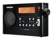 Rádio Portátil Sangean PR-D7 AM/FM Digital com carregador preto
