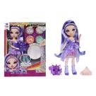 Rainbow High Rainbow Shimmers con Slime Muñeca de Moda Violeta, Púrpura de 28 cm, Crea una Muñeca Arcoíris, Kit de Slime, Ardilla Mascota, Regalo para Niños 4+
