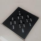 Ralo Linear Novii Grelha 15x15cm Preto Fosco Linear Ralo Linear Novii Grelha 15x15cm Preto Fosco Linear