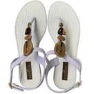Rasteirinha BeachWear de Dedo e Regulagem em Fivela Branco Detalhe Amadeirado - ULLY