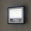 Refletor LED 200W Sustentável Mini Holofote Bivolt Slim IP67 À Prova D'água Iluminação Externa