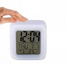 Relógio Despertador Digital Cubo Mesa Brilha Escuro Alarme
