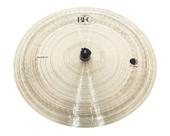 Ride BFC Brazilian Finest Cymbals Dry Dark Flat Thin Ride 22 em Bronze B20 sem cúpula DDFTR22