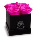 Rosas preservadas Soho Floral Arts em caixa preta quadrada de 4 quilates