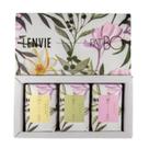 Sabonete em Barra Kit C/3 Summer P,Lotus G, Vanilla B, PatBO 150g Sabonete em Barra Kit C/3 Summer P,Lotus G, Vanilla B, PatBO 150g