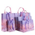 Saco de presente estilo de pintura a óleo de papelão com alças rebitadas