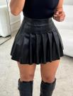 Saia Feminina Curta Couro Plissada Pregas Cintura Alta Saia Feminina Curta Couro Plissada Pregas Cintura Alta