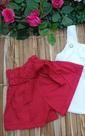 Saia short com cinto cor vermelha com bolinhas branca