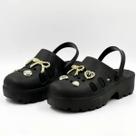 Sandália Babuche Tratorada Pins Dourados Moleca Clog Preto 5563.101P