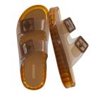 Sandália CUSHIONAIRE Impermeável com Dupla Fivela e Slip-On Feminina Sandália CUSHIONAIRE Impermeável com Dupla Fivela e Slip-On Feminina