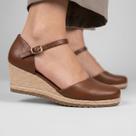 Sandália Espadrilhe Bebecê Anabela Caramelo