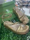 Sandália Feminina classe ouro 8050 Flatform Metalizada Strass Brilhos Sandália Feminina classe ouro 8050 Flatform Metalizada Strass Brilhos