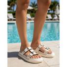 Sandália Flatform Feminina Papete Casual Com Spikes Dourados