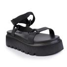 Sandália Flatform Petite Jolie Preta tiras autocolantes