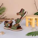 Sandália Infantil Menino Kidy Baby Verde Militar e Caramelo Primeiros Passos - Sandália Infantil Menino Kidy Baby Verde Militar e Caramelo Primeiros Passos -