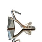 Sandália Prata metalizado com Nó Strass Salto Bloco 8 cm Sandália Prata metalizado com Nó Strass Salto Bloco 8 cm