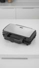 Sanduicheira e Grill Elétrica Inox 900W Sanduicheira e Grill Elétrica Inox 900W