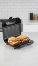 Sanduicheira e Grill Elétrico Antiaderente 750W Preta Sanduicheira e Grill Elétrico Antiaderente 750W Preta