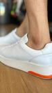 Sapatenis em couro slip e sneaker