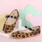 Sapatilha Feminina Estampa Onça com Fivela Confortável, Casual, Antiderrapante, Moda Animal Print, Leve e Elegante para o Dia a Dia 2033 2034
