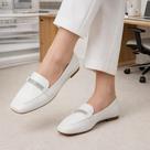 Sapatilha Feminina Mocassim Strass Confort Bico Quadrado Off White Para Trabalho e Dia a Dia