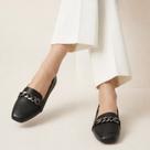 Sapatilha Mocassim Feminina Preto Bico Quadrado com Corrente Elegante Confortável