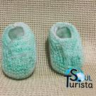 Sapatinho de Bebê de Tricô Verde Água - 0 a 3 meses