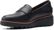 Sapato Clarks Sharon Gracie Penny Loafer para mulheres em couro preto