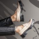 Sapato Feminino Mocassim Casual Tratorado Plataforma Blogueira Confortável Tendência Sapato Feminino Mocassim Casual Tratorado Plataforma Blogueira Confortável Tendência