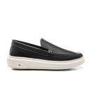 Sapato Jota Pe Casual Preto Em Couro Air Clifton 88000