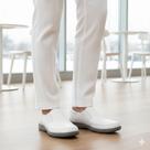 Sapato Profissional Masculino Branco Antiderrapante Couro Leve Para Trabalho