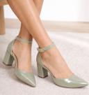 Sapato Scarpin Salto Médio Baixo Grosso Bico Fino 6,5cm Social Feminino Genero:FemininoCor:VerdeTamanho:37