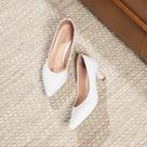 Sapato Scarpin Verniz Salto Baixo Bico Fino Confortavel