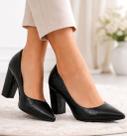 Sapato Social Scarpin Salto Alto Grosso Bico Fino 9cm Feminino EMILY ONLINE Preto Genero:FemininoCor:PretoTamanho:38 Sapato Social Scarpin Salto Alto Grosso Bico Fino 9cm Feminino EMILY ONLINE Preto Genero:FemininoCor:PretoTamanho:38