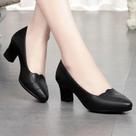 Sapatos Femininos Clássicos De material sintético Preto Com Salto Quadrado E Bico Redondo Para