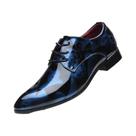 Sapatos masculinos britânicos plus size da moda, sapatos casuais de negócios brilhantes com cadarços