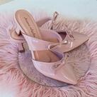 Scarpin 2 Laçinhos - Elegância e Conforto para Seus Pés