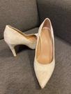 Scarpin Classico Cetim Renda Off White Gstore